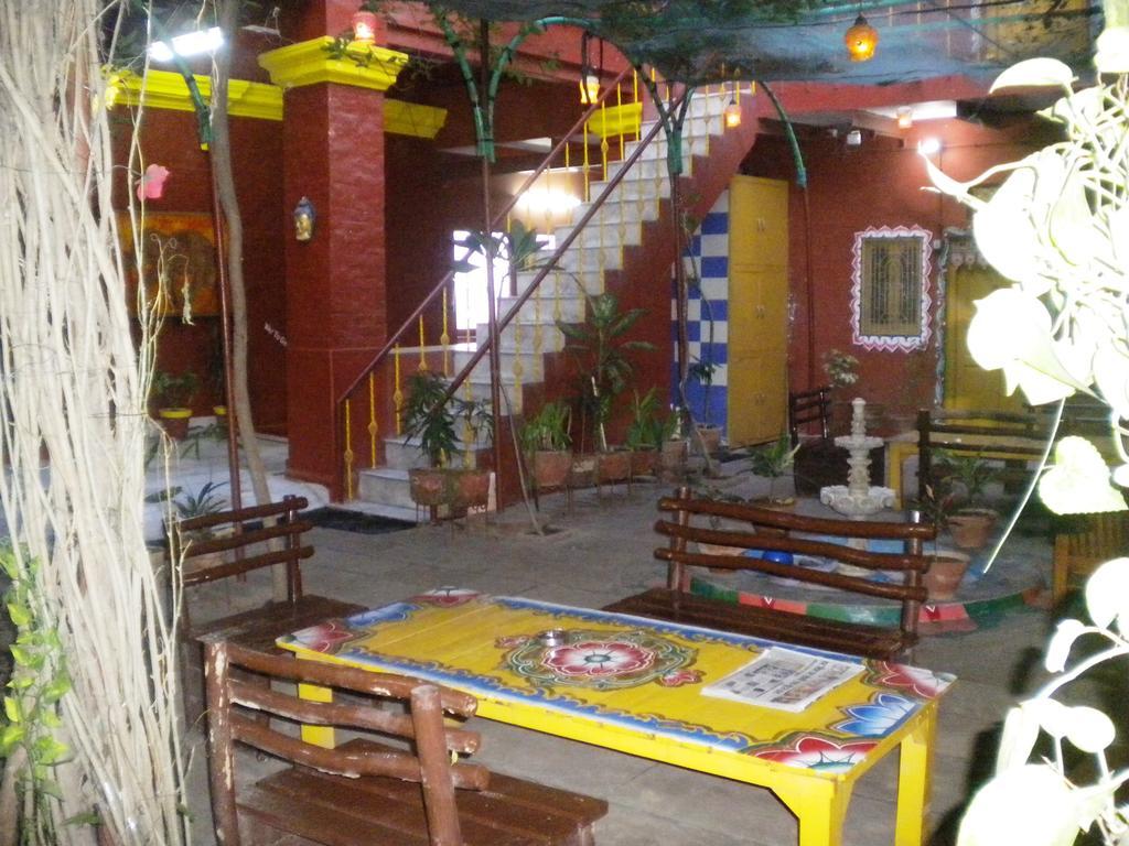 Ganpati Guest House Βαρανάσι Εξωτερικό φωτογραφία